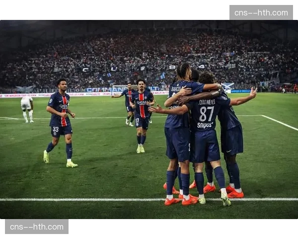 深度战术复盘：马赛主帅如何通过变阵五后卫限制巴黎边路进攻