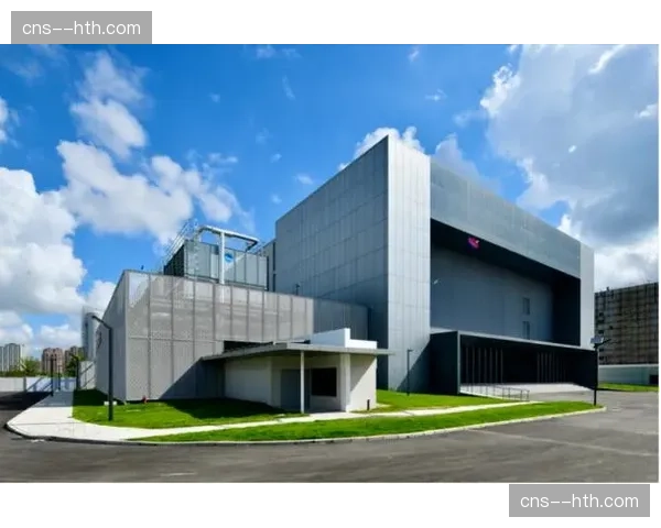 法国职业足球联盟公布上月财报，媒体版权收入同比增长8%