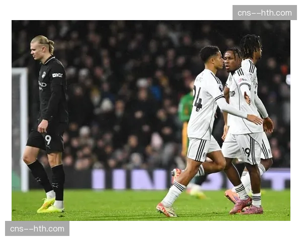 速报：曼城4-0大胜富勒姆，福登上演帽子戏法，蓝月亮暂登积分榜首